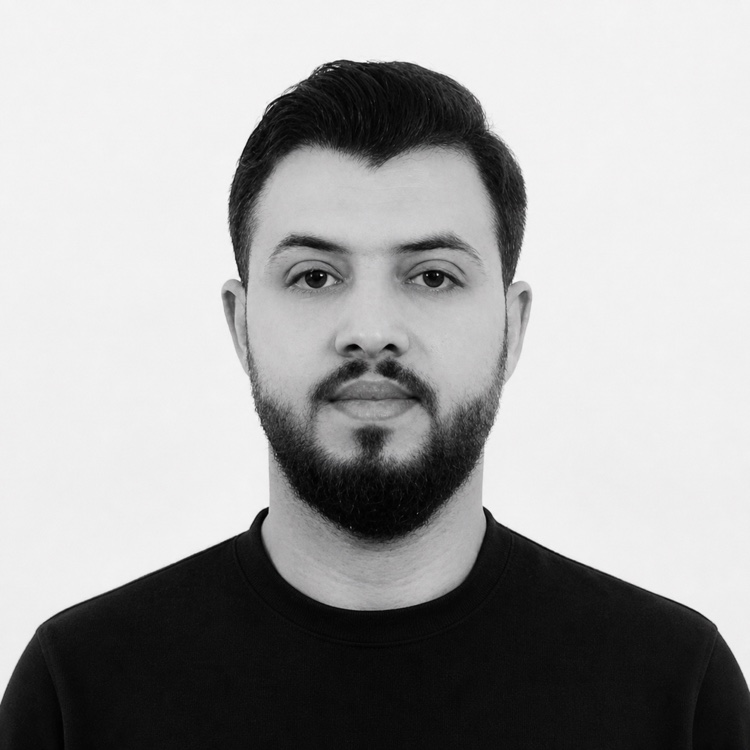 Headshot photograph of Alaa Harmoush
